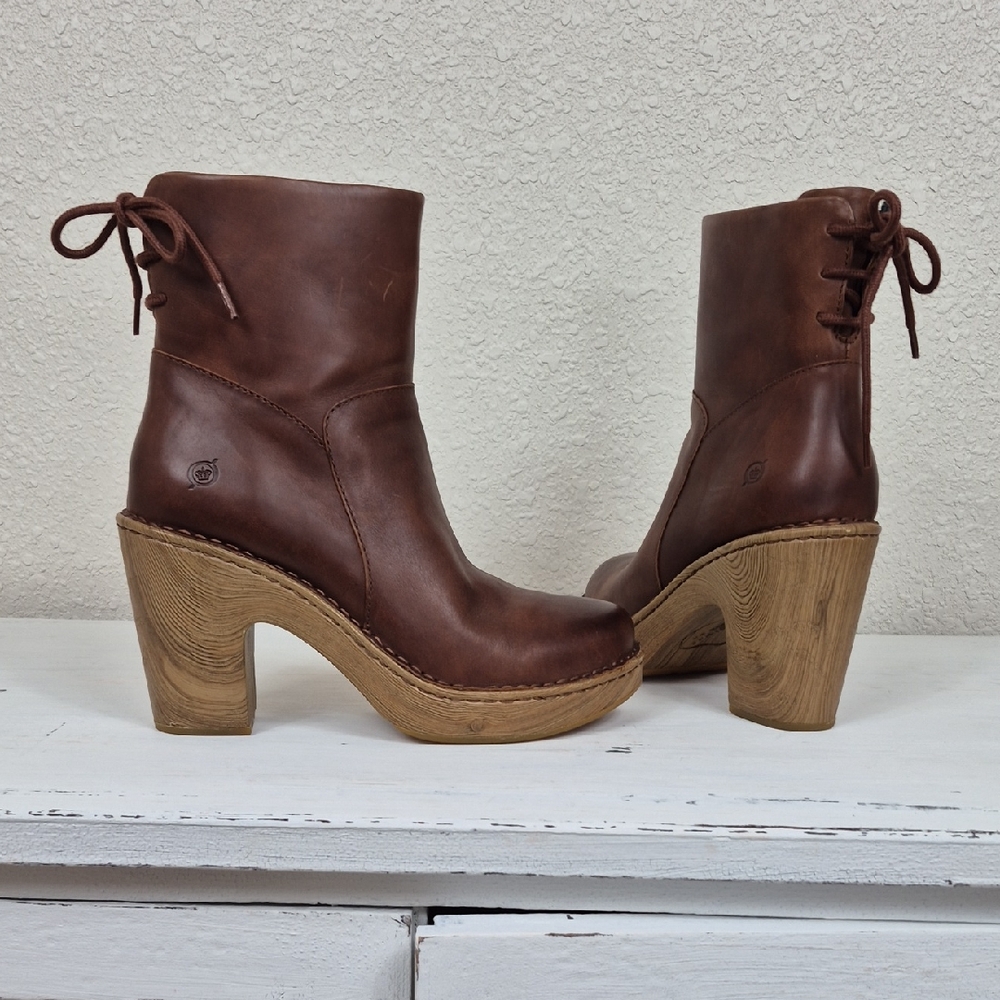 Born Capella Leather Zip Up Ankle Boots Brown Size 8.5 Chunky Wood-Like Heels